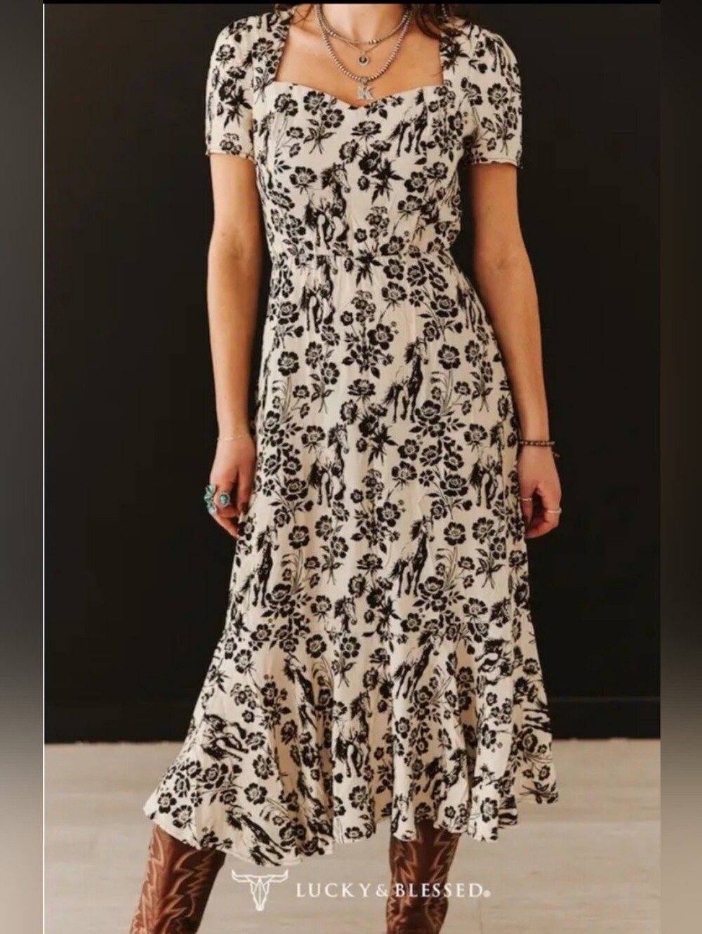 Cream Floral Ruffle Hem Short Sleeve Western Dress
